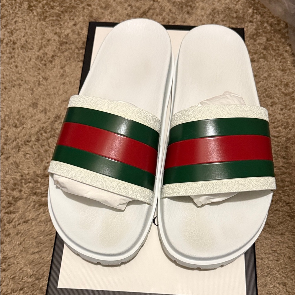 Gucci White Sandals with Red and Green Stripes
